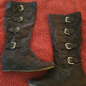 Stylish Black Buckle Boots for Women